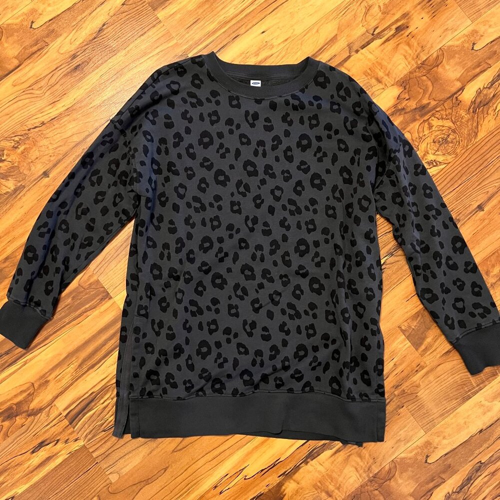 Womens Old Navy Tunic Sweatshirt Size M Black Animal Print